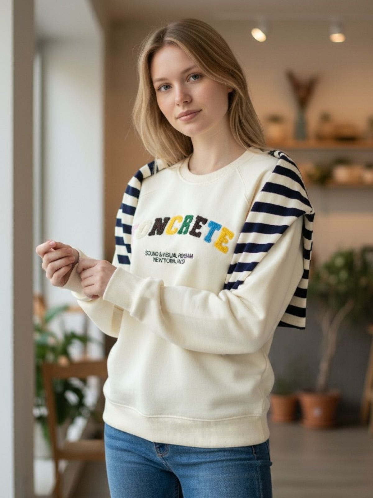 Toncrete sweatshirt + Shoulder Scarf