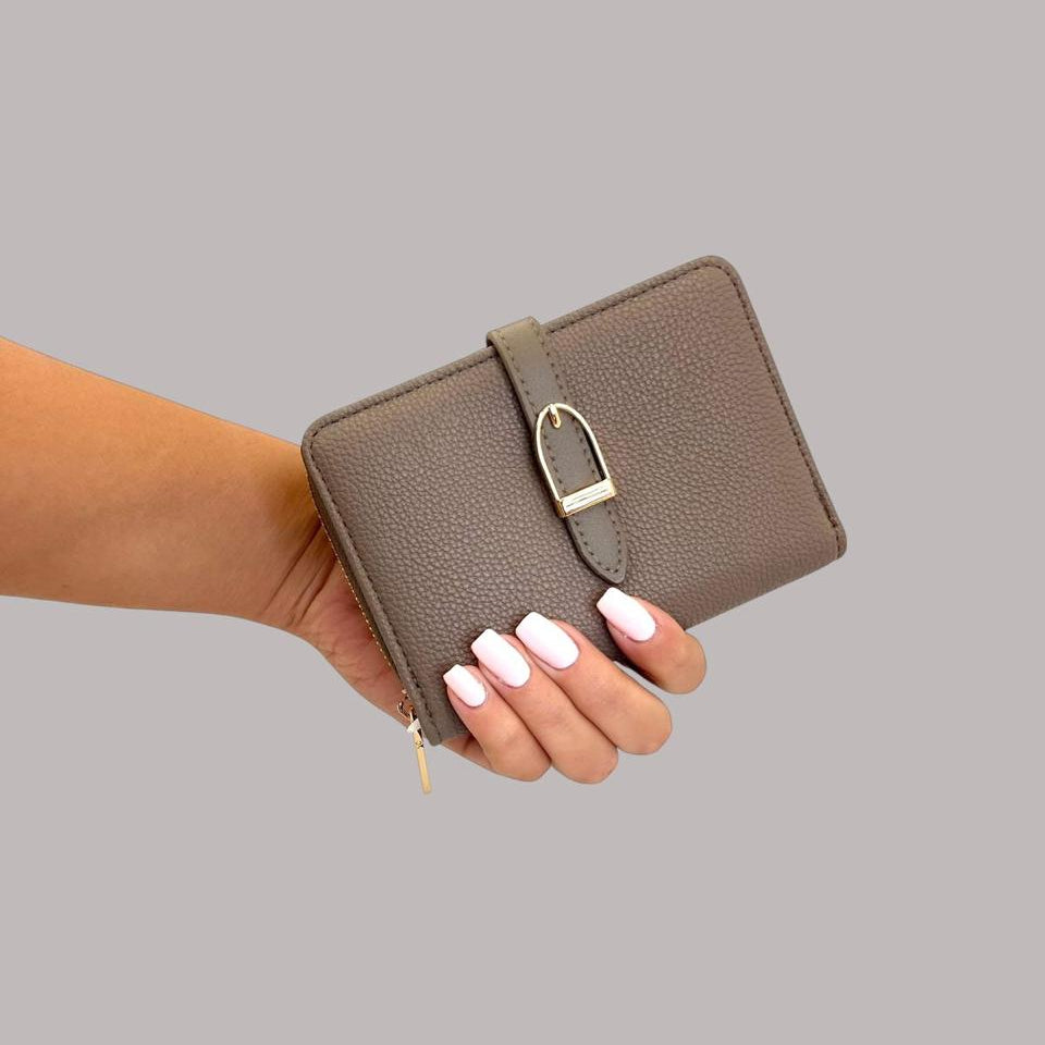 Chic Essence Wallet