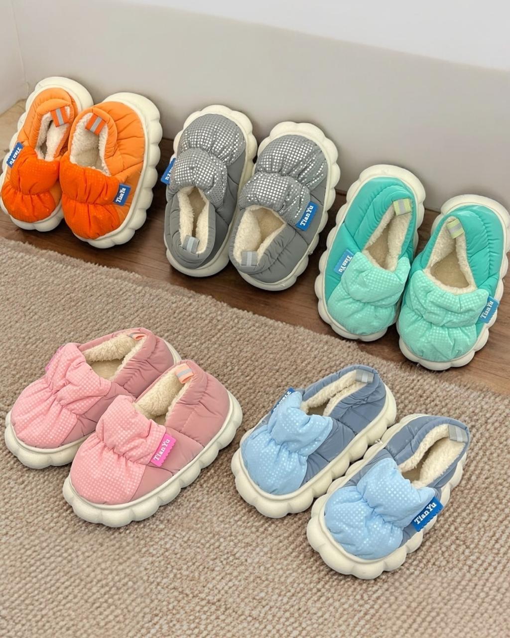Kids padded quilted slippers with fleece lining in five colours, Jack Gifts Online Lebanon