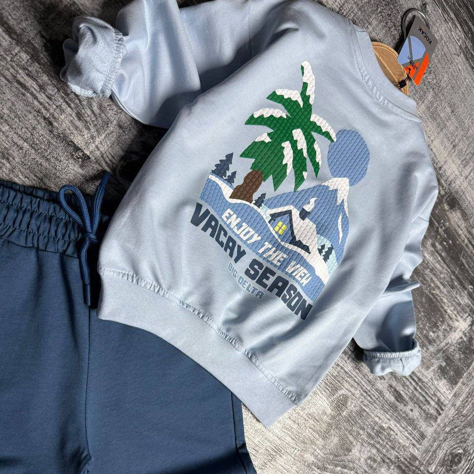 Close view of the palm tree and Vacay Season back print