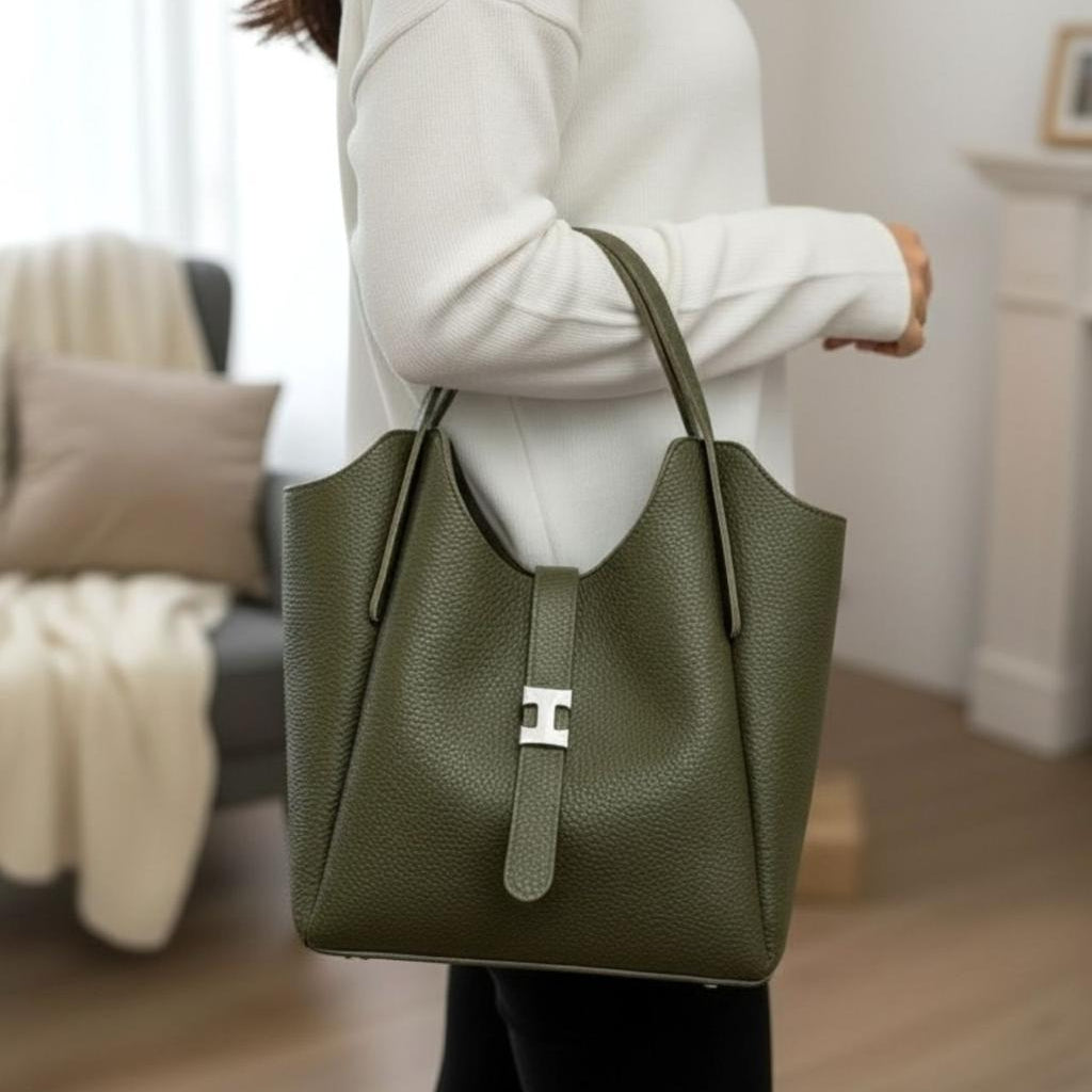 Sophisticated handbag