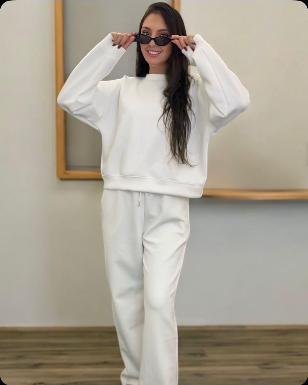 White Comfy Jogging Set