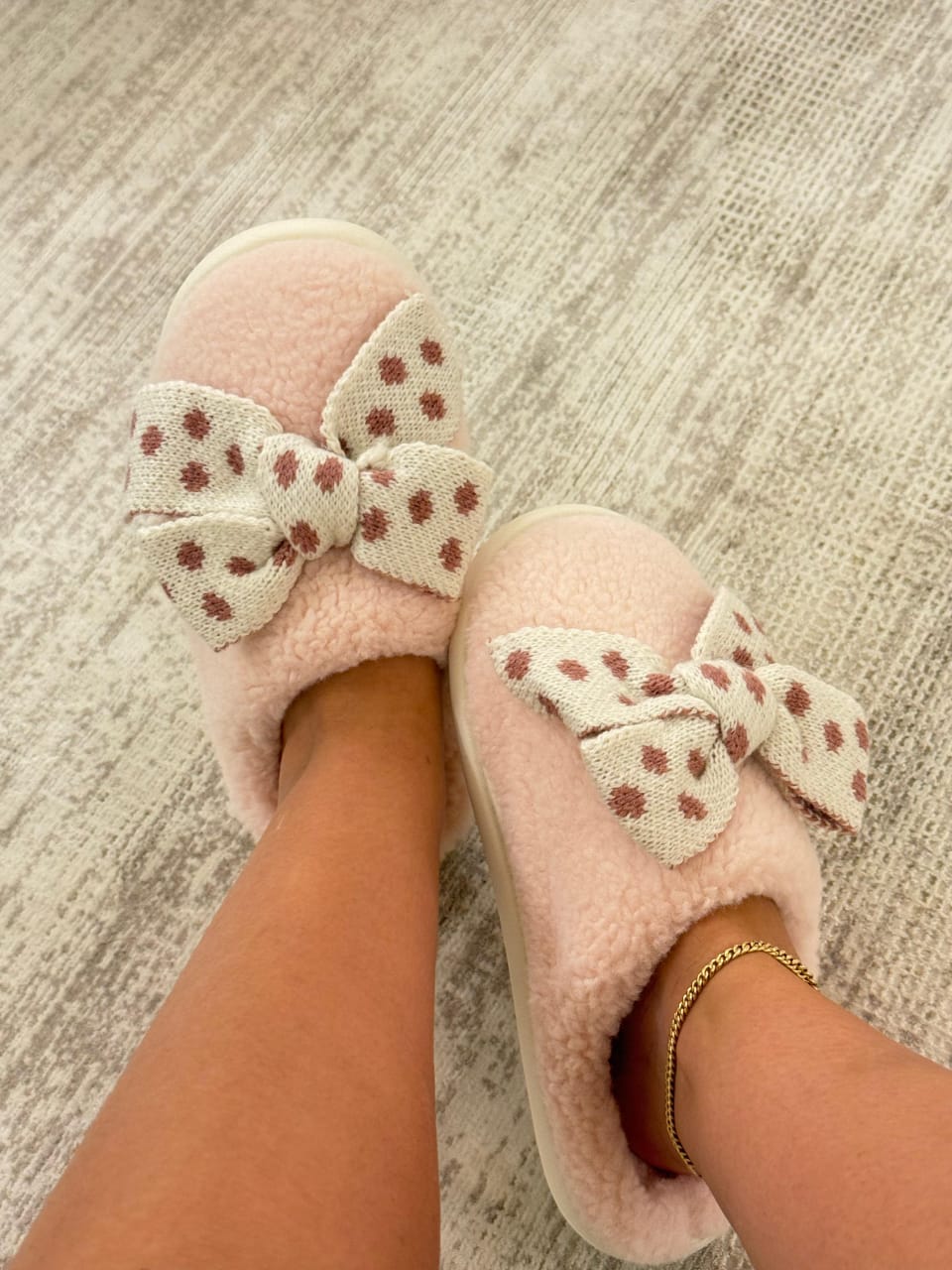 Pink bow slippers
