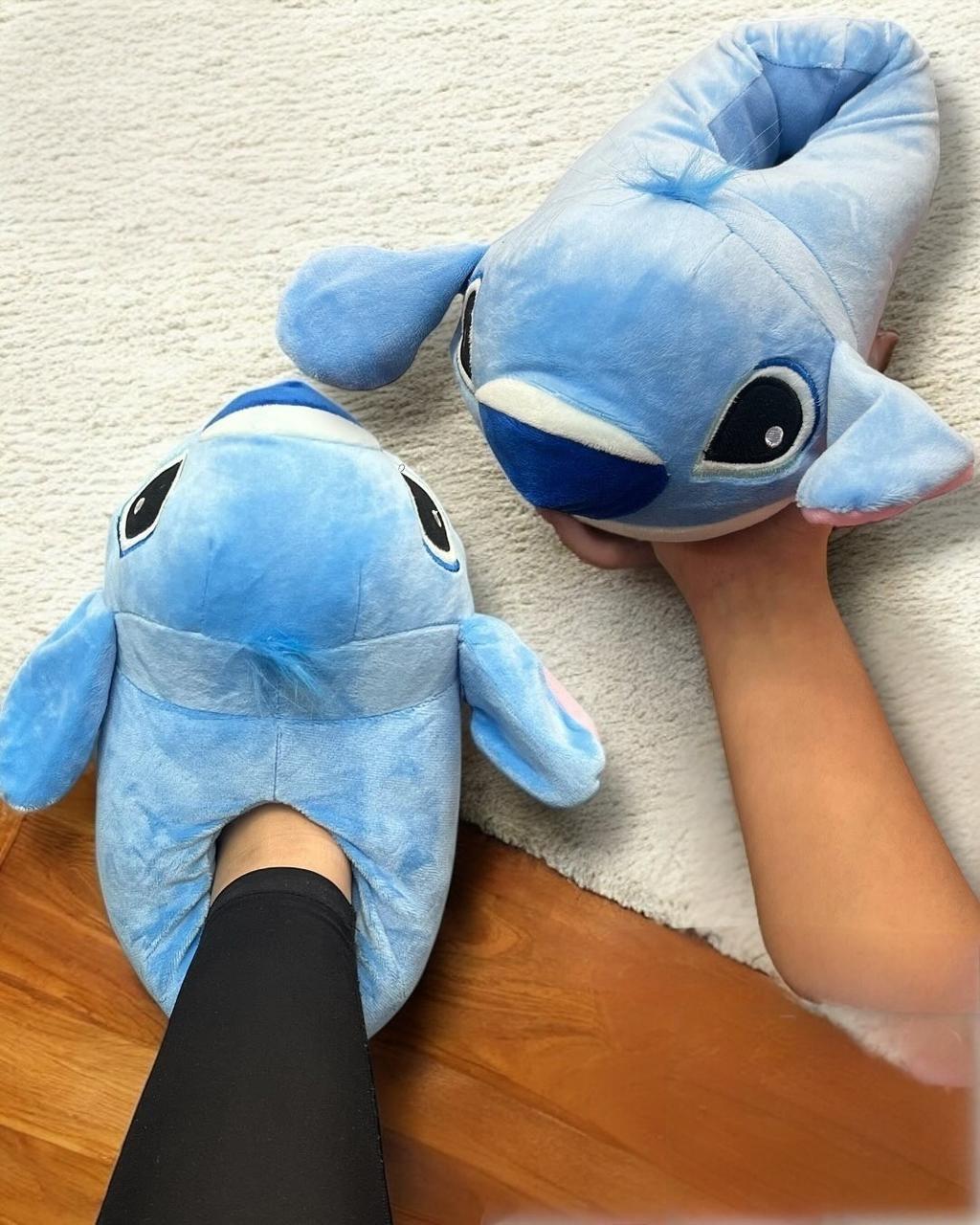 Blue Stitch Pantoufle
