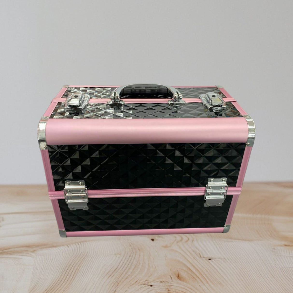 Black and pink jewelery box