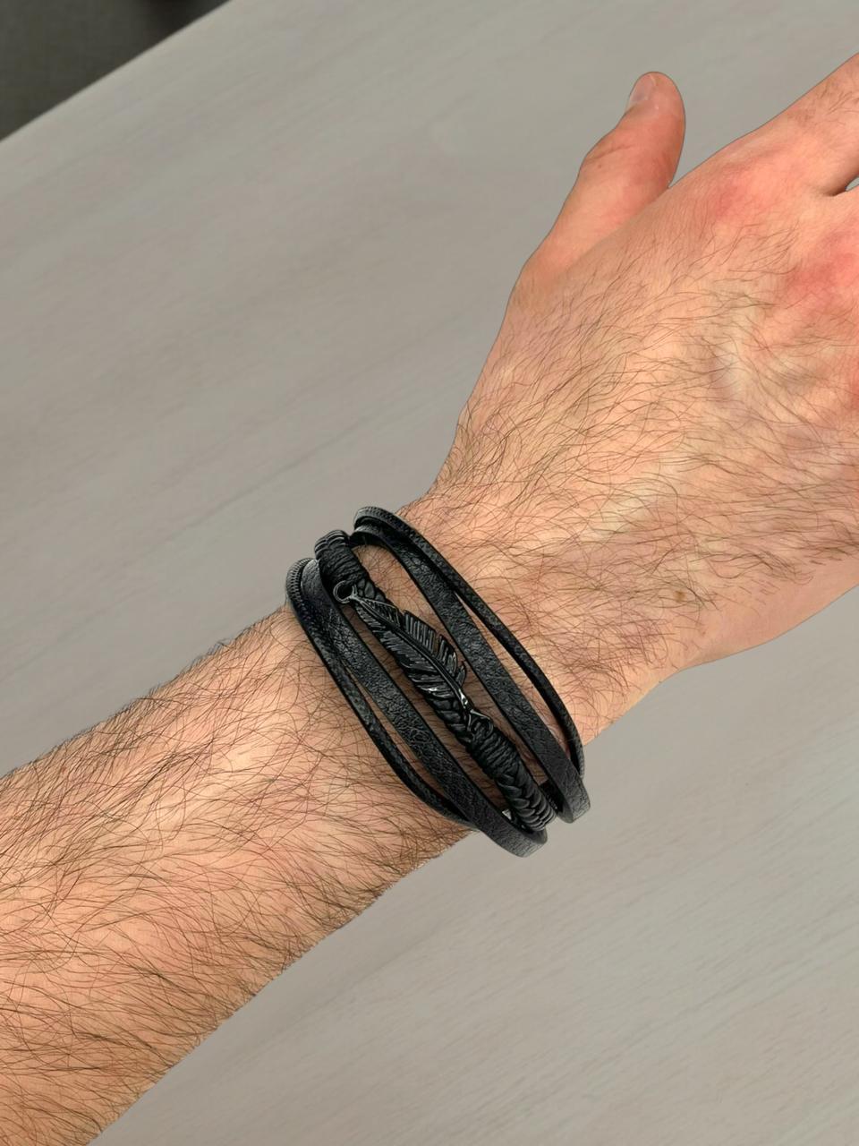 Leaf Design Leather Bracelet