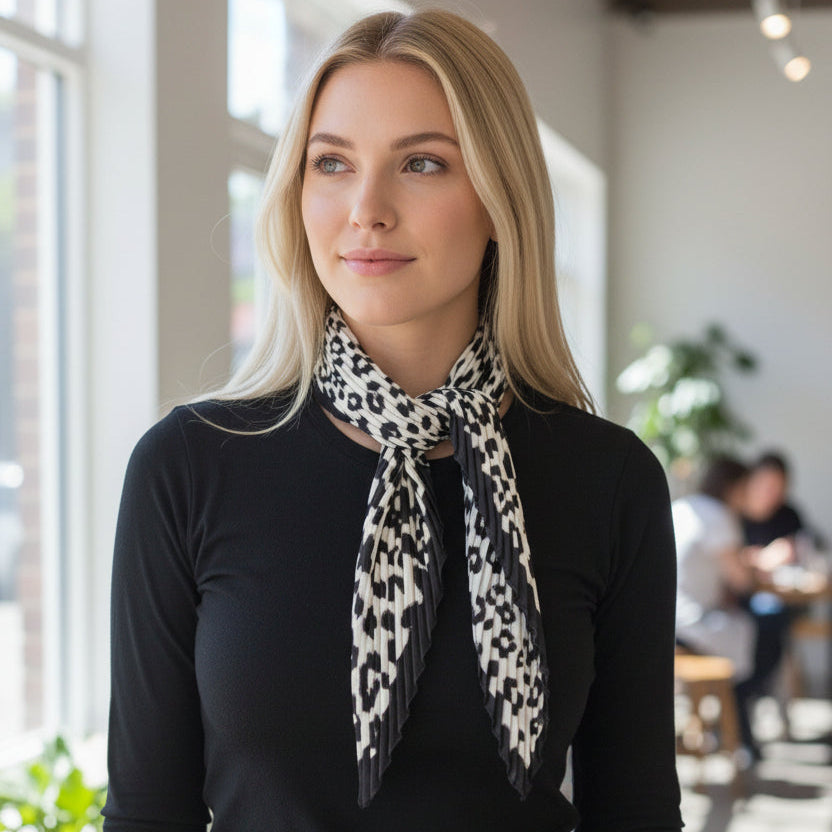 Leopard Print Foulard