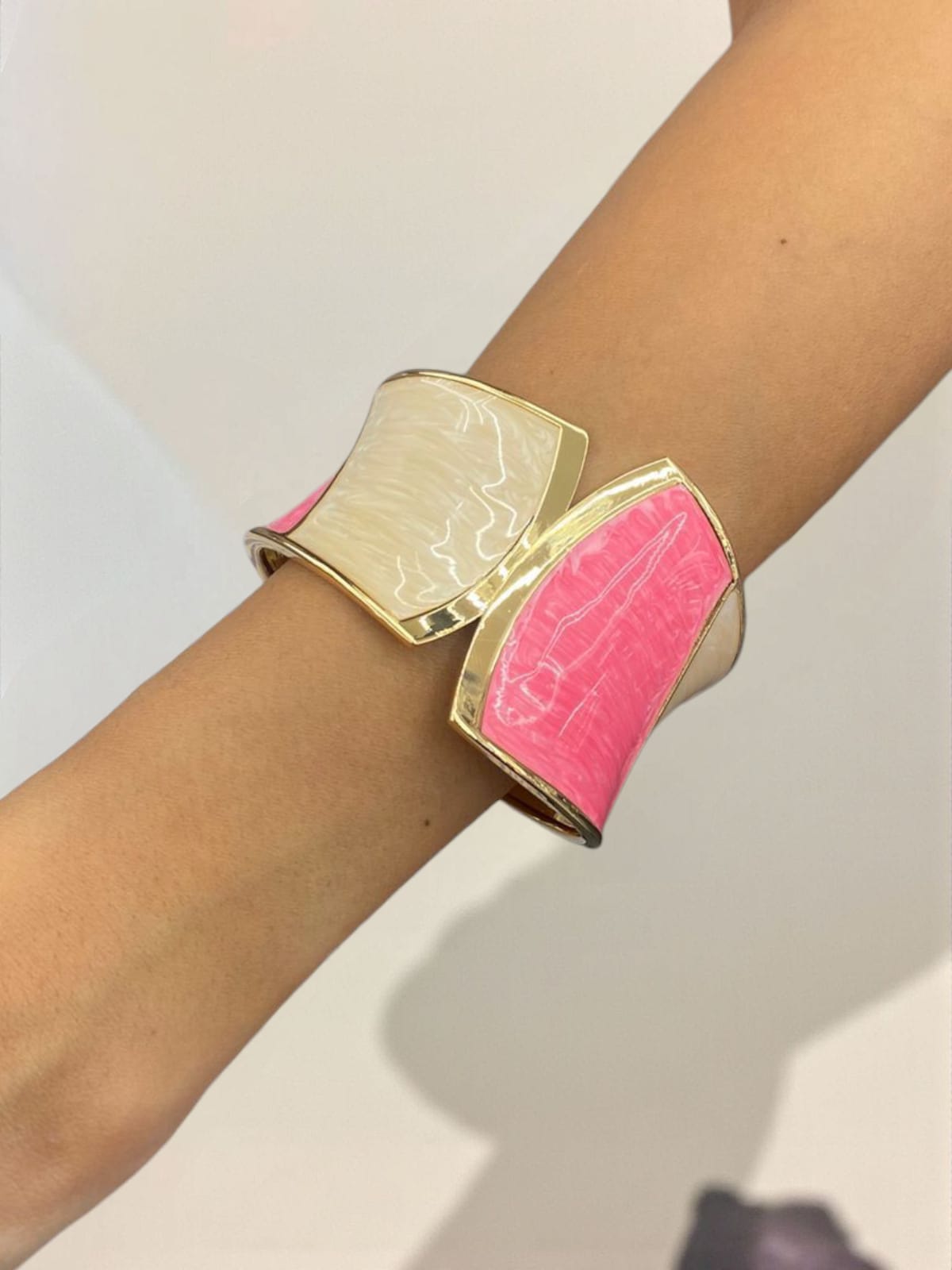 Bangle bracelet