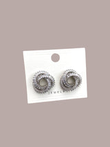 Elegant earrings