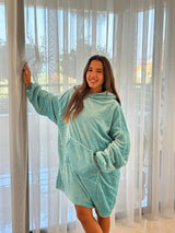 Aqua hooded blanket