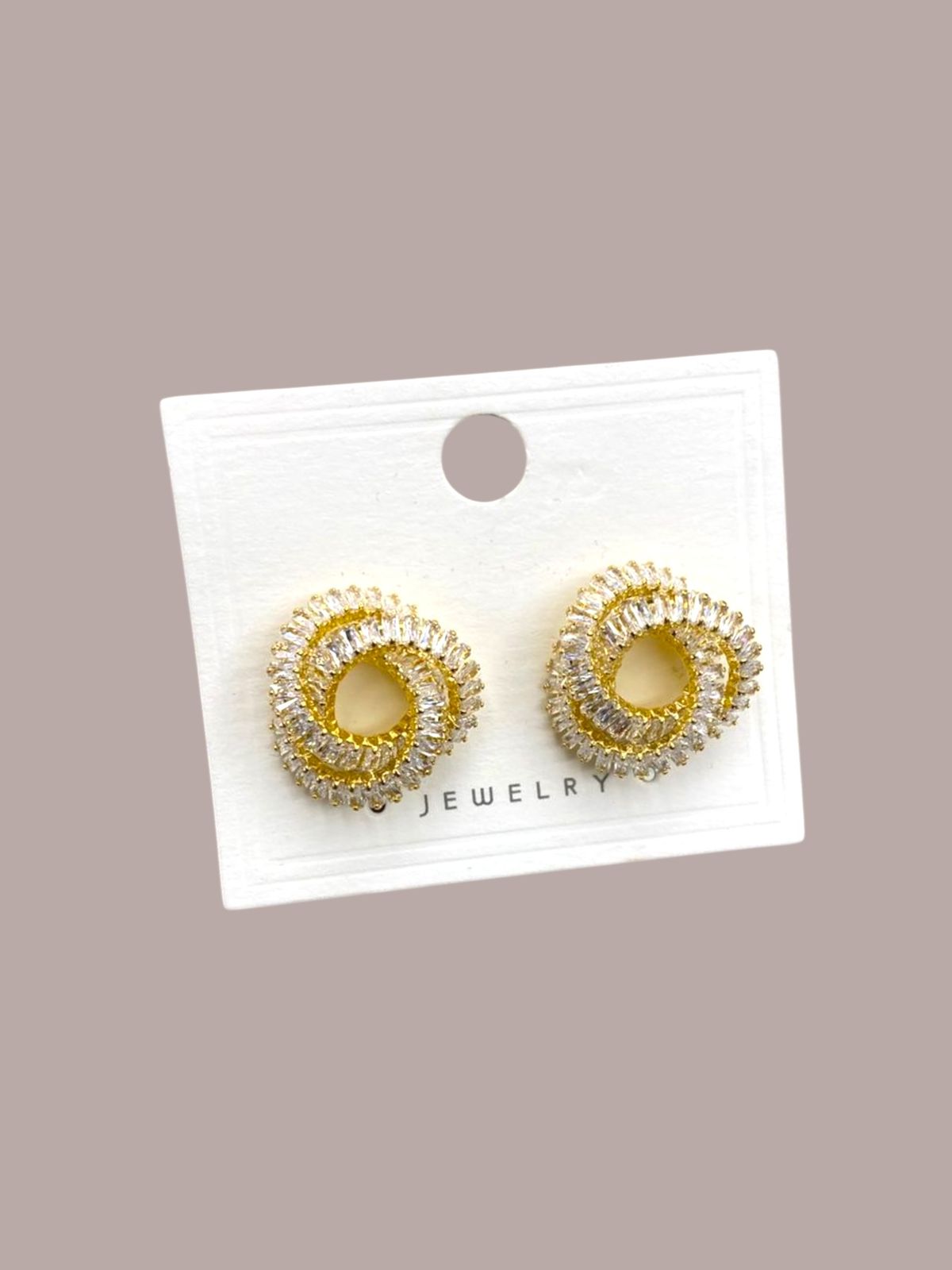 Elegant earrings