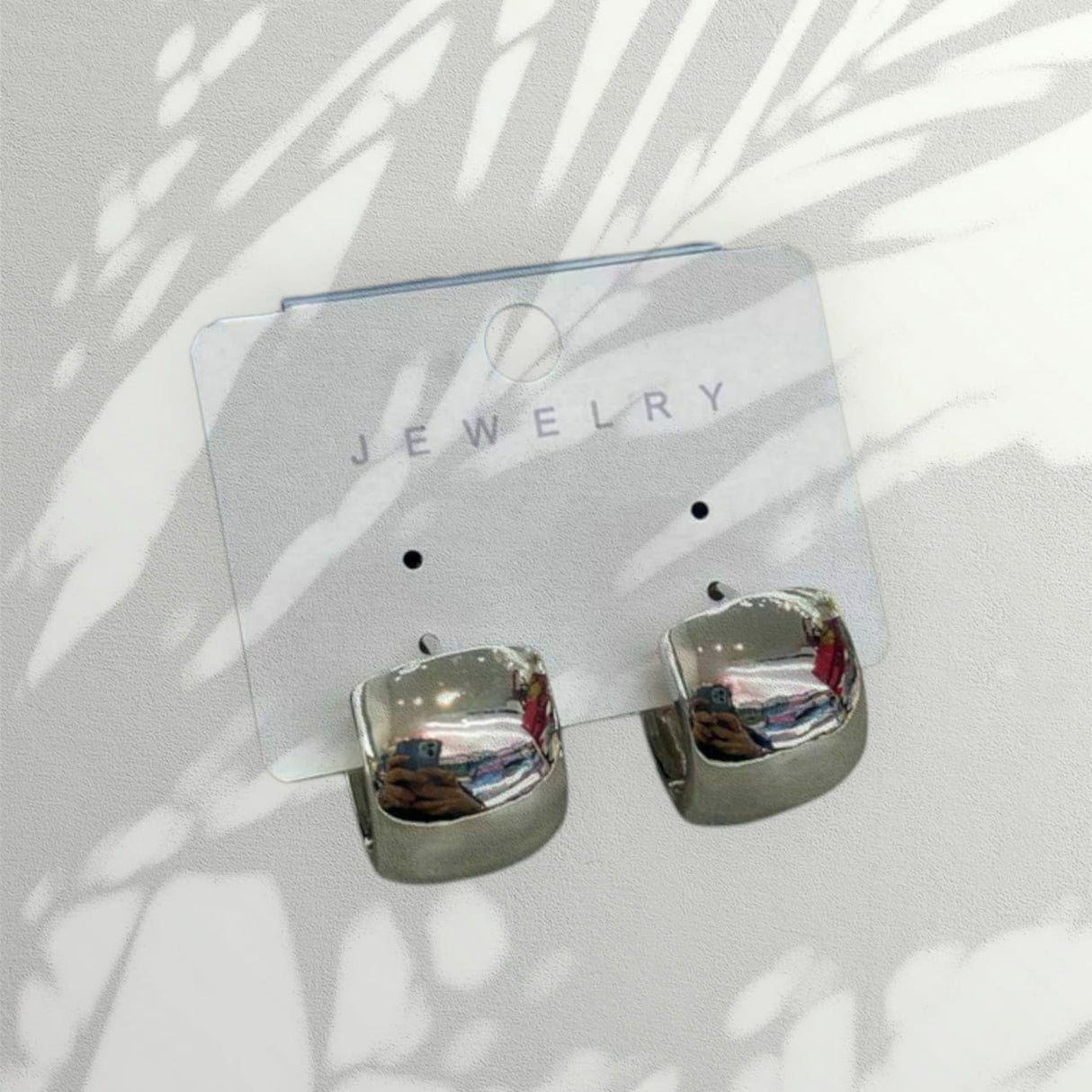 Mini hoop earring