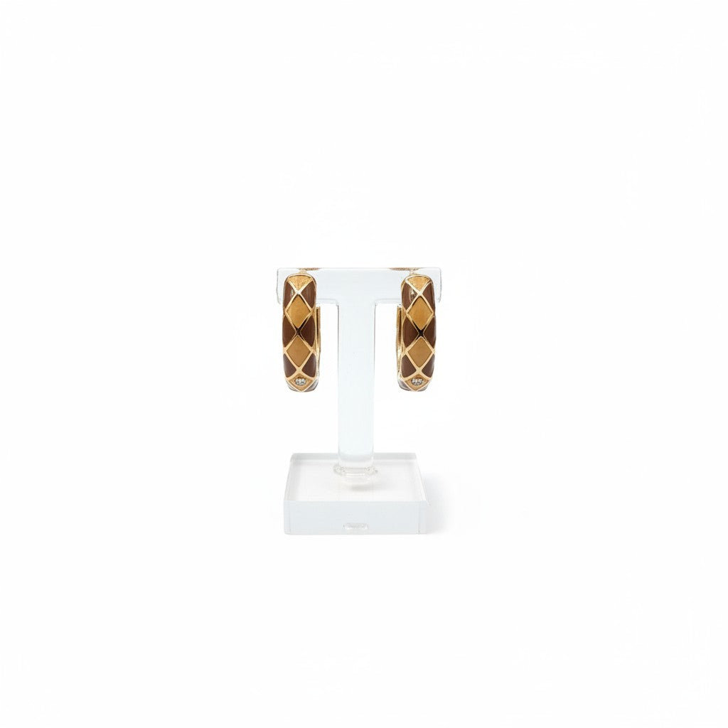 Caramel and cream harlequin enamel hoop earring detail