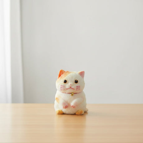 Lucky cat squishy with gold bell, Jack Gifts Online Lebanon