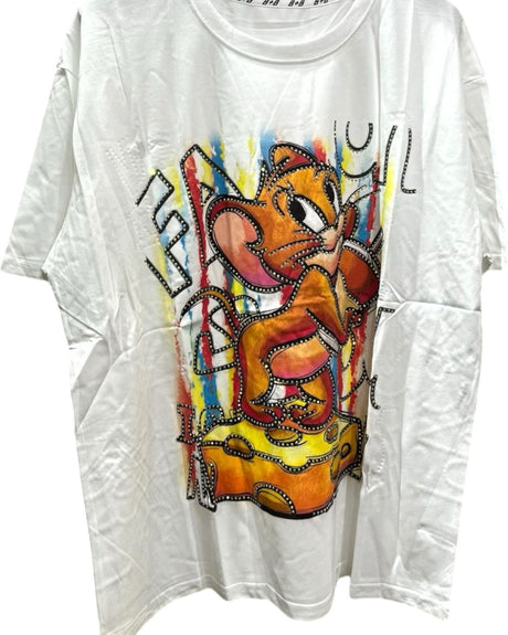 White oversized tshirt with a colorful graphic print of Jerry sitting on cheese