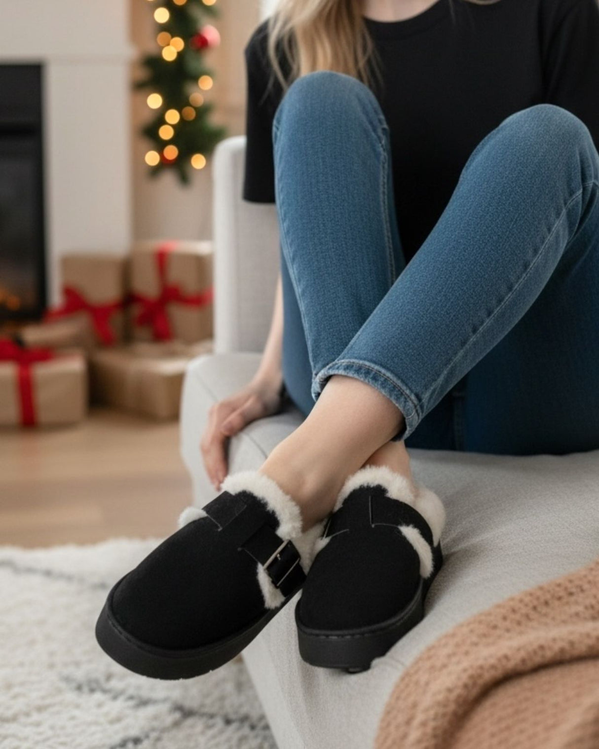 Black Cozy Slippers