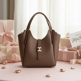 Sophisticated handbag