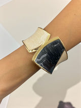 Bangle bracelet