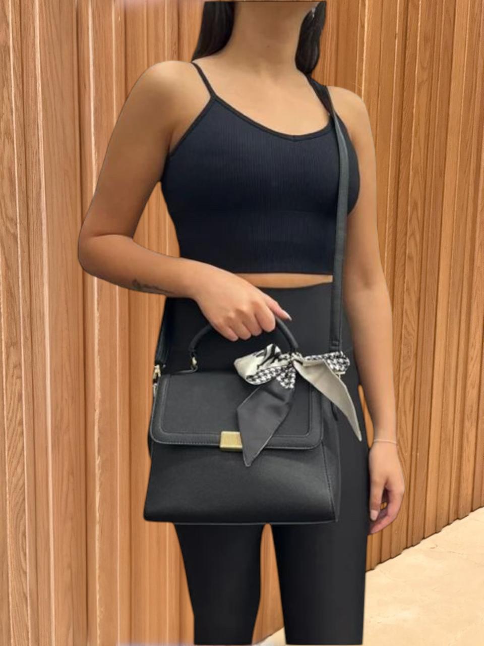 Sophisticated handbag